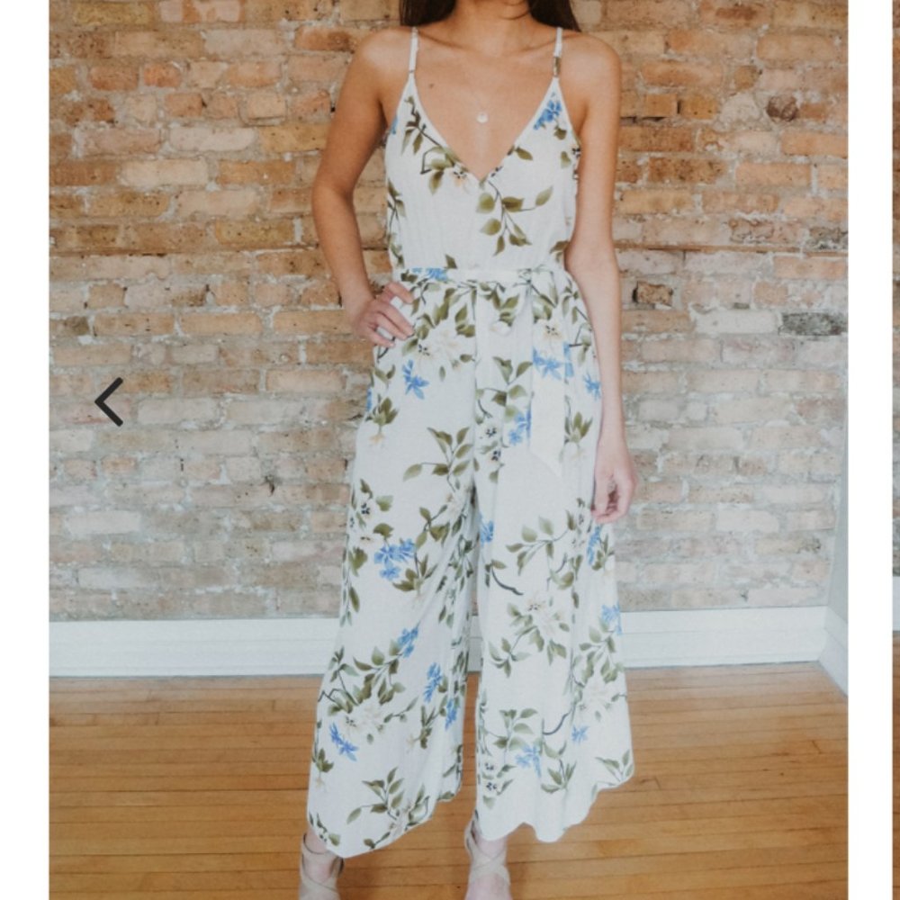 NWT Leg Slit Floral Jumpsuit - Picture 3 of 6